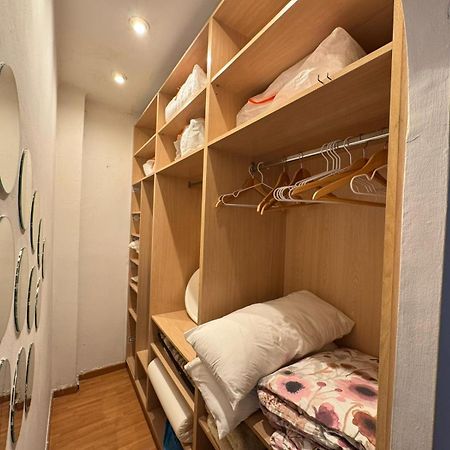 Acogedor Piso En Barcelona Apartment Luaran gambar