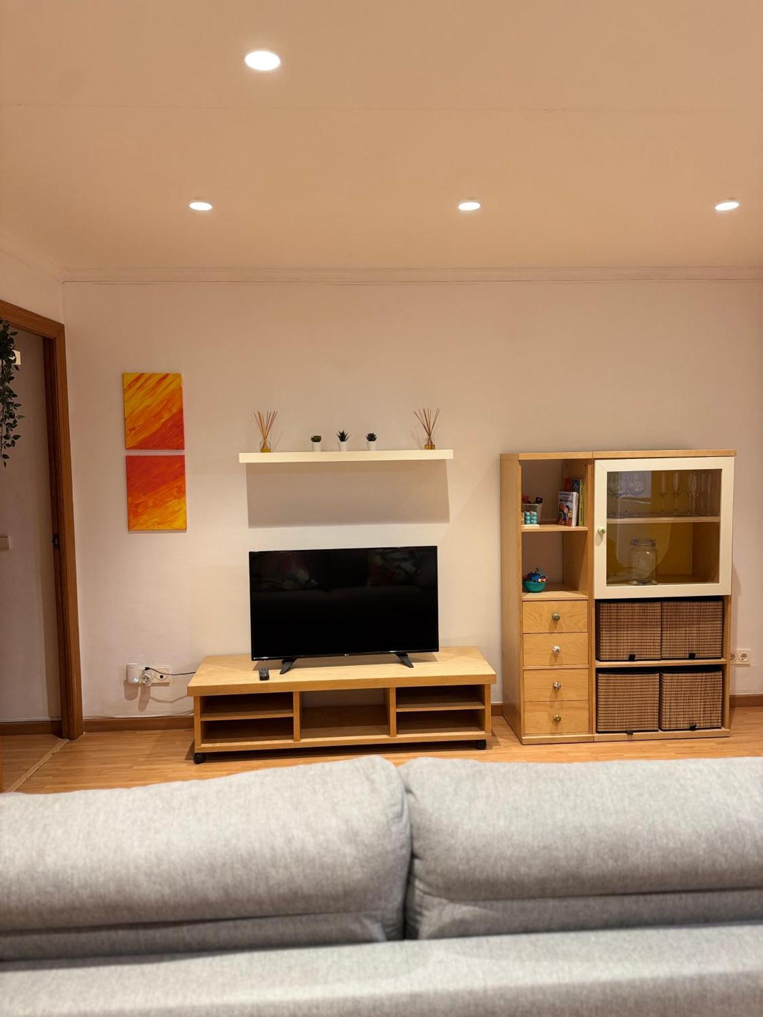 Acogedor Piso En Barcelona Apartment Luaran gambar