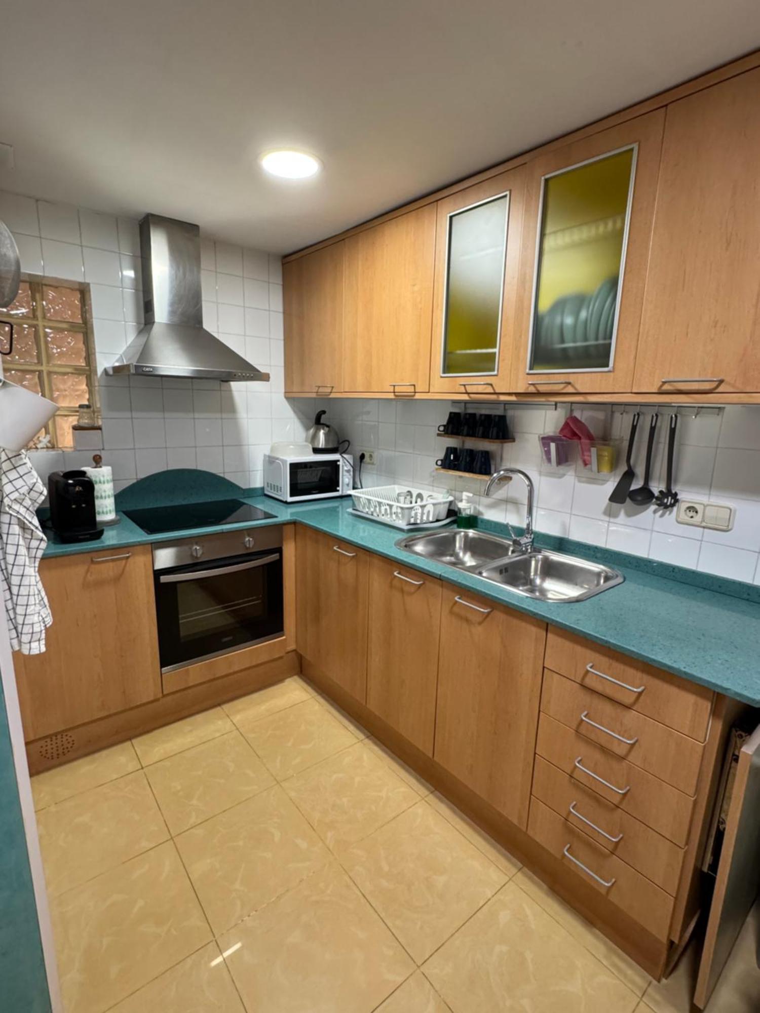 Acogedor Piso En Barcelona Apartment Luaran gambar