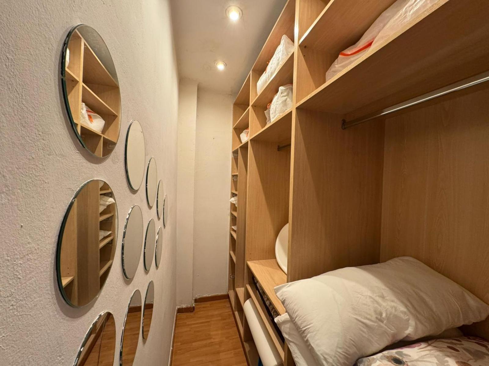 Acogedor Piso En Barcelona Apartment Luaran gambar